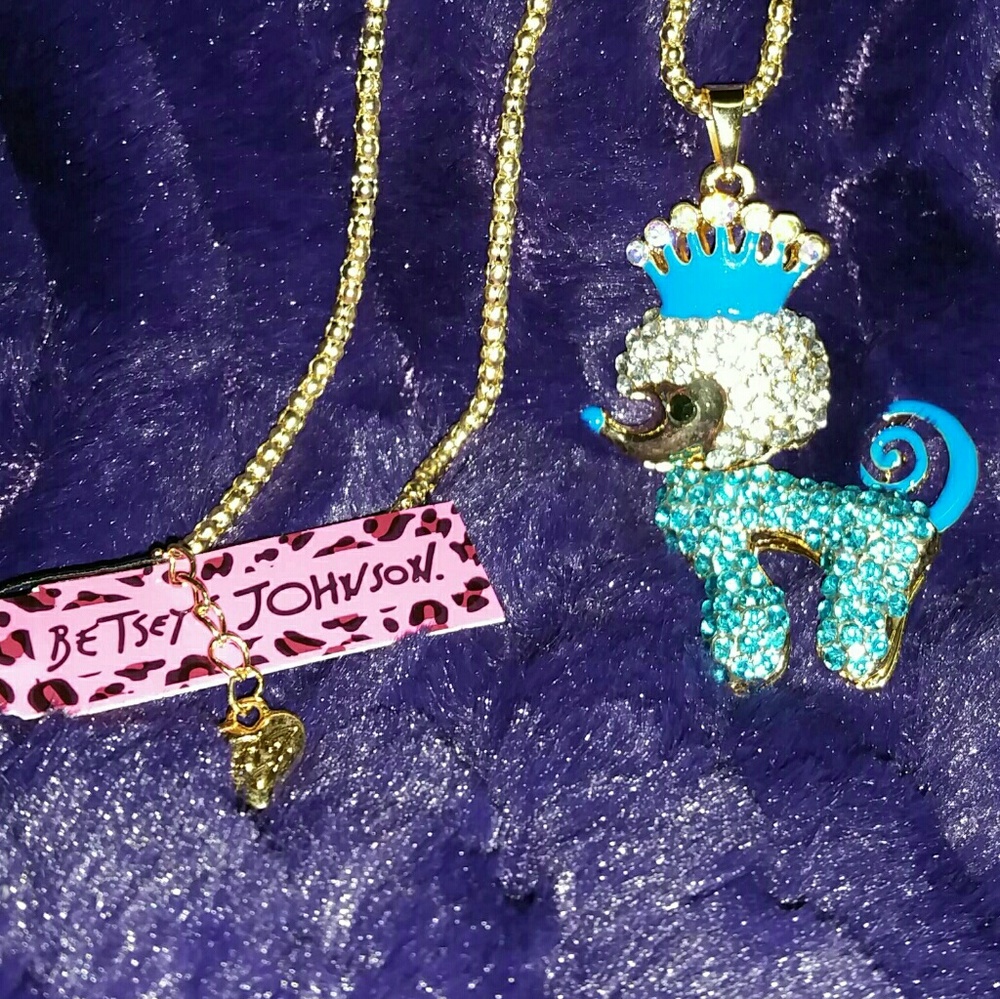 Betsey Johnson necklace